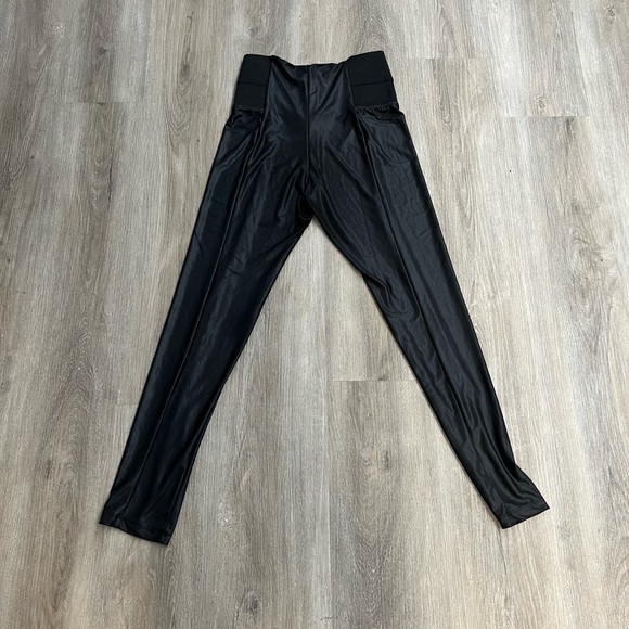 HIGH WAIST LEATHER LEGGINGS - Picture 2 of 3